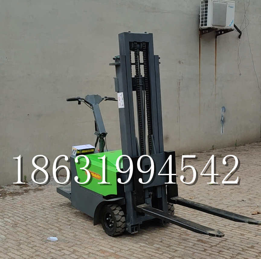 杨陵区优程全电动叉车插腿式堆高车液压装卸车1.5吨升高小型站驾式铲车